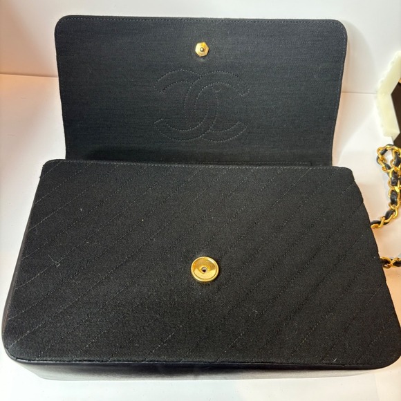 Chanel Single Flap Diagonal Stitch Vintage Jersey Crossbody Bag Gold Hardware - Picture 12 of 16